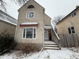 Eat in kitchen - 237 Austin Street N, Winnipeg, MB R2W2N8 Photo 2