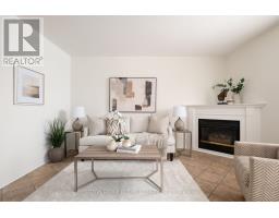 Kitchen - 66 Zachary Pl, Whitby, ON L1M1E1 Photo 3