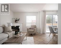 Family room - 66 Zachary Pl, Whitby, ON L1M1E1 Photo 5