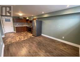 Lower 1 926 Flagship Drive, Mississauga, ON L4Y2J4 Photo 3