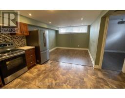 Lower 1 926 Flagship Drive, Mississauga, ON L4Y2J4 Photo 5