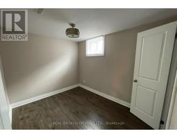 Lower 1 926 Flagship Drive, Mississauga, ON L4Y2J4 Photo 2