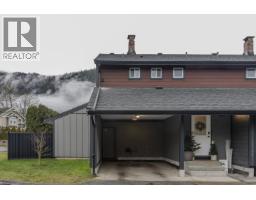 33 1500 Judd Road, Squamish, BC V0N1H0 Photo 2