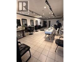 1471 Marine Drive, West Vancouver, BC V7T1B8 Photo 2