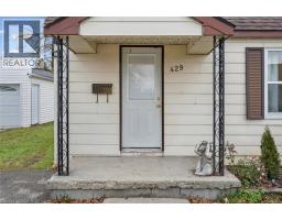 Primary Bedroom - 429 Clayton Street, Listowel, ON N4W2G4 Photo 3