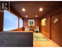 Kitchen - 7476 Highway 6, Winlaw, BC V0G2J0 Photo 5