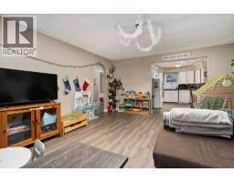 Primary Bedroom - 5315 56 Street, Camrose, AB T4V2E3 Photo 3