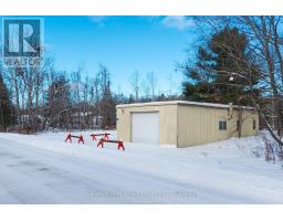 1355 Walkers Point Road, Muskoka Lakes, ON P1P1R2 Photo 4