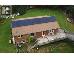 Bath (# pieces 1-6) - 33 Kirk Road, Middle Stewiacke, NS B0N1C0 Photo 3