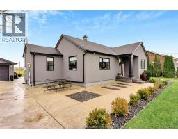 4pc Bathroom - 2072 Hopgood, Lakeshore, ON N8M2X7 Photo 2