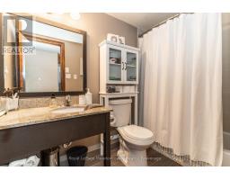 Kitchen - 301 34 Deerhurst Greens Road, Huntsville, ON P1H1A9 Photo 3