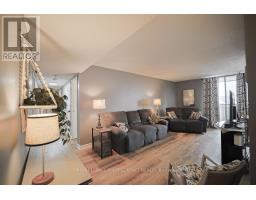 Kitchen - 808 20 William Roe Boulevard, Newmarket, ON L3Y5V6 Photo 3