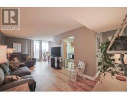 Primary Bedroom - 808 20 William Roe Boulevard, Newmarket, ON L3Y5V6 Photo 4