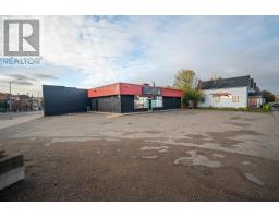 187 Gore St, Sault Ste Marie, ON P6A1M4 Photo 4