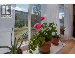 Recreation room - 3022 Loon Lake Road, Loon Lake, BC V0K2K1 Photo 4