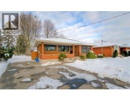 Recreation room - 50 Fairlawn Road, Kitchener, ON N2C1X9 Photo 2