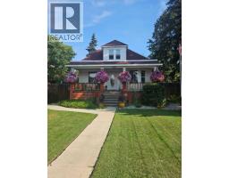 Kitchen - 5406 50 Avenue, Lacombe, AB T4L1N5 Photo 3