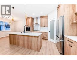 Bedroom - 5821 Maple Cres, Innisfail, AB T4G0A9 Photo 5