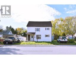 Bedroom - 132 Metcalfe Street S, Norfolk, ON N3Y3C1 Photo 3