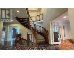 Living room - Upper 2501 Mississauga Road, Mississauga, ON L5H4G9 Photo 2