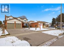 Bedroom - 13 Mackay Street N, Brampton, ON L6S2Z9 Photo 2