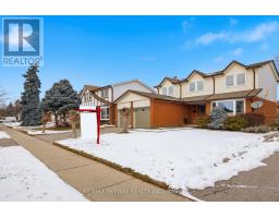 Living room - 13 Mackay Street N, Brampton, ON L6S2Z9 Photo 3