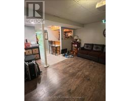 Living room - 1129 Hickory Hollow Glen, Mississauga, ON L5W1J4 Photo 2