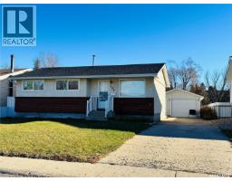 Kitchen/Dining room - 709 Arthur Avenue, Estevan, SK S4A1K5 Photo 2