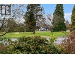 1204 Grand Boulevard, North Vancouver, BC V7L3X4 Photo 4