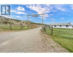 Primary Bedroom - 230 Coalmont Road, Princeton, BC V0X1W0 Photo 5