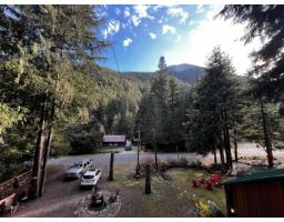 Kitchen - 14371 Alpine Boulevard Sunshine Valley, Sunshine Valley, BC V0X1L5 Photo 3