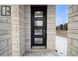 Den - 314 Equestrian Way Unit 13, Cambridge, ON N3E0E4 Photo 3