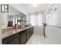 2pc Bathroom - 262 Kenora Avenue Unit 2, Hamilton, ON L8E3Y3 Photo 5