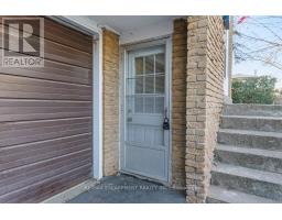 Living room - 2012 Bonnymede Drive, Mississauga, ON L5J1E3 Photo 2