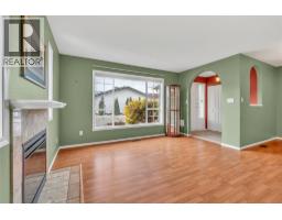 Laundry room - 3400 Wilson Street Unit 108, Penticton, BC V2A8E3 Photo 5