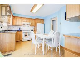 Dining room - 20 Peelton Heights Road, Brampton, ON L6Y2J2 Photo 5