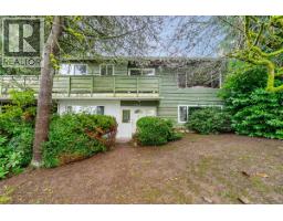 1760 Bowman Avenue, Coquitlam, BC V3J6C8 Photo 2