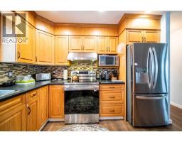 Dining room - 914 26 Street, Wainwright, AB T9W1V9 Photo 2