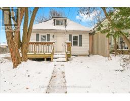 Kitchen - 314 Russell Street, Midland, ON L4R3A2 Photo 2
