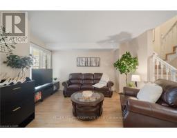 Living room - 10 320 Hamilton Drive, Hamilton, ON L9G4W6 Photo 5