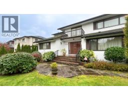 4680 W 15th Avenue, Vancouver, BC V6R3B6 Photo 3