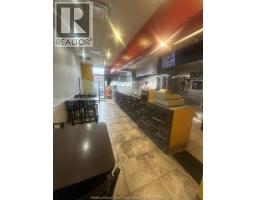 2212 Huron Church Road, Windsor, ON N9C2L7 Photo 2