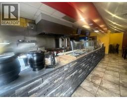 2212 Huron Church Road, Windsor, ON N9C2L7 Photo 5