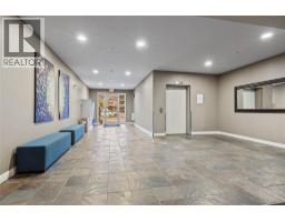 Foyer - 3735 Casorso Road Unit 305, Kelowna, BC V1W5G1 Photo 2