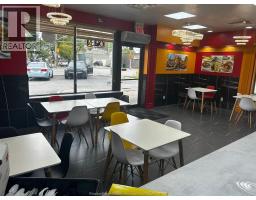 597 Wyandotte Street East, Windsor, ON N9A3J1 Photo 3