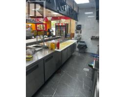 597 Wyandotte Street East, Windsor, ON N9A3J1 Photo 5