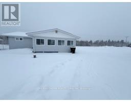 Kitchen - Harty 316 Government Road, Kapuskasing, ON P0L1M0 Photo 5