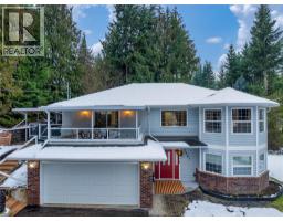 Bedroom - 2421 Mount Tuam Crescent, Sorrento, BC V0E2W2 Photo 3