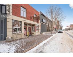 26 Main Street N, Moose Jaw, SK S6H3J6 Photo 4