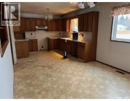 Bedroom - 404 Central Avenue, Montmartre, SK S0G3M0 Photo 4